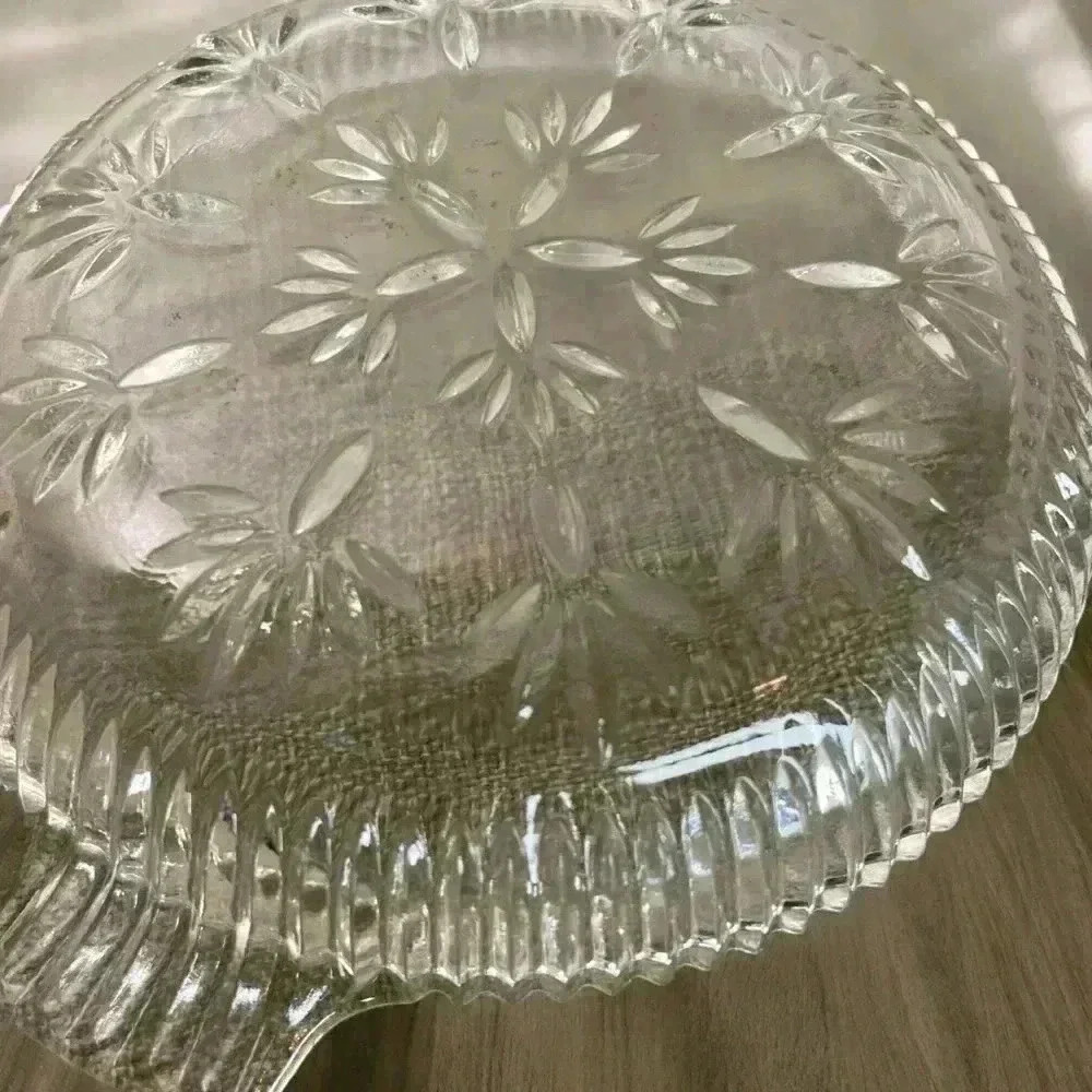 7” Vintage Clear Double Handled Glass Dish Relish,Nuts or Candy - Picture 3 of 9